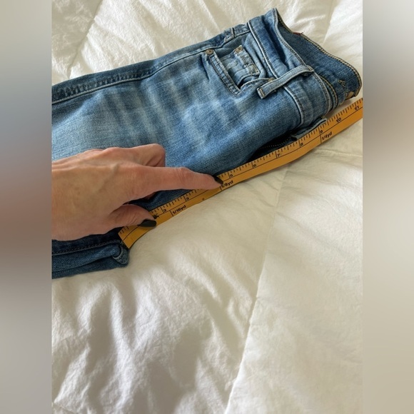 7 For All Mankind Women's Edie Jeans Straight Leg Distressed Raw Hem SZ 27. - Picture 5 of 8
